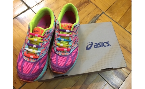 Asics GEL-Noosa Tri 10 GS 跑鞋