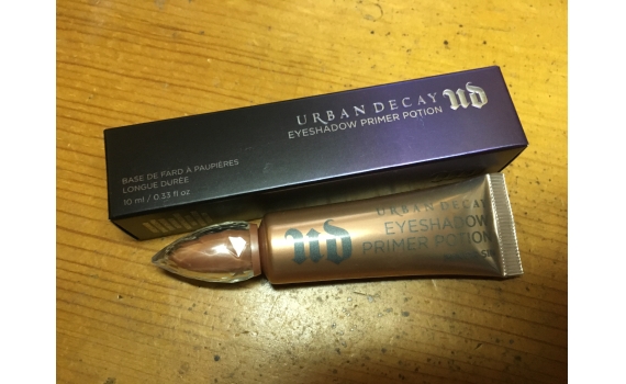 Urban Decay 眼影打底膏