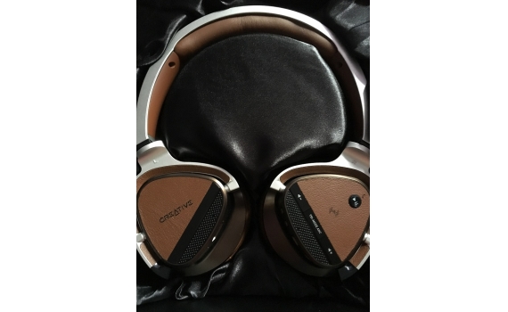 Creative Aurvana Platinum Over-the-ear Headset