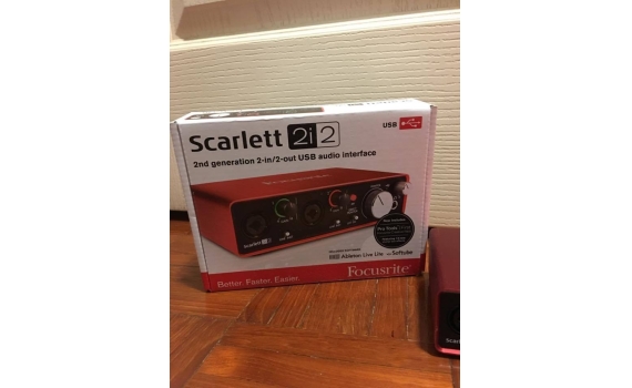 Focusrite Scarlett 2i2 G2 audio interface