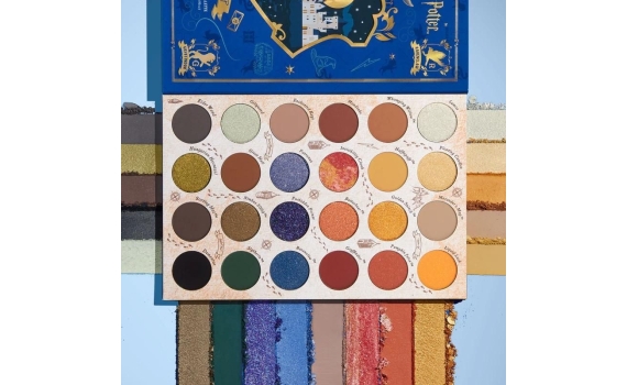 ​Back To Hogwarts™ shadow palette