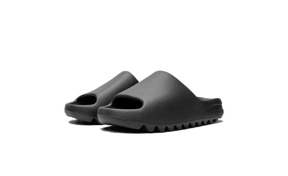 ​Adidas – Yeezy Slide 